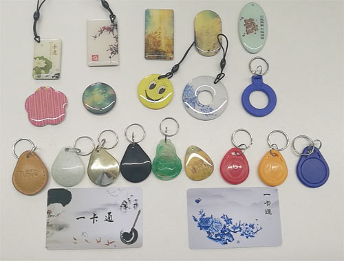 瞧！國(guó)外新花樣門(mén)禁卡
